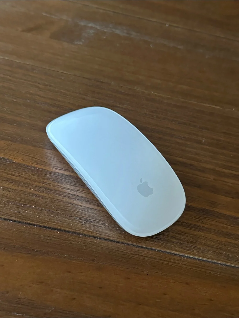 Apple White Wireless Magic Mouse with Touch Surface